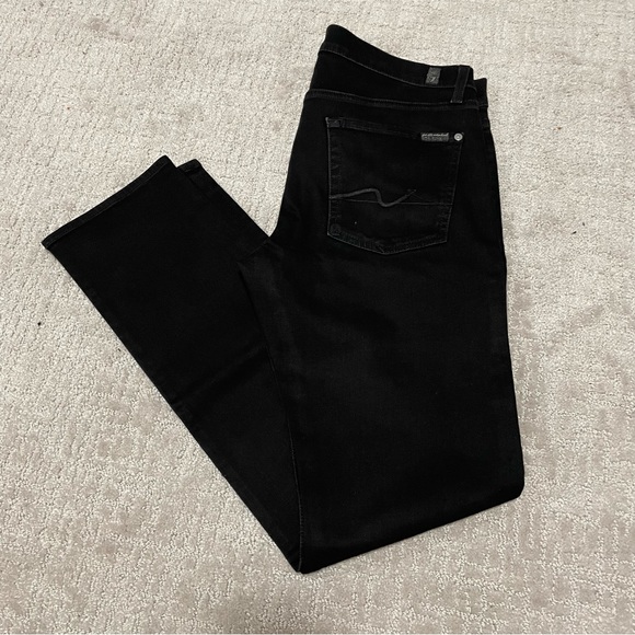 You can never go wrong with black… - Picture 1 of 6